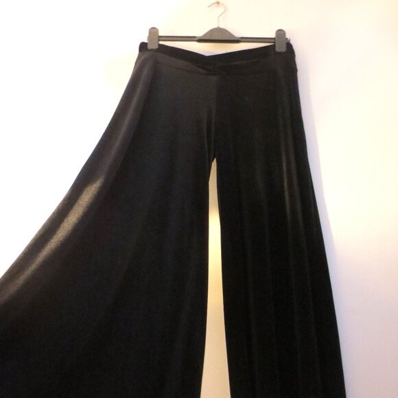 Forever 21 Wide Leg Velvet Pants - Picture 1 of 6